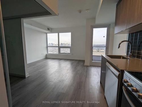 1707-395 Bloor St E, Toronto, ON - Indoor Photo Showing Kitchen