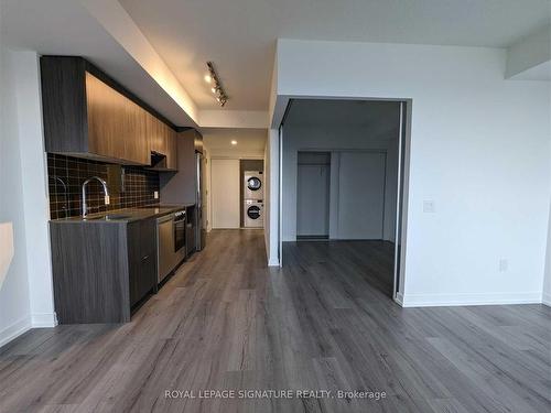 1707-395 Bloor St E, Toronto, ON - Indoor Photo Showing Kitchen