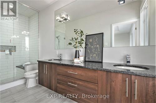 1304 Avenue P Avenue, Ottawa, ON - Indoor Photo Showing Bathroom