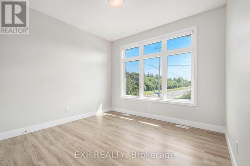 1304 Avenue P Avenue, Ottawa, ON - Indoor Photo Showing Other Room