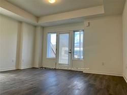 402-1525 Kingston Rd, Pickering, ON - Indoor Photo Showing Other Room