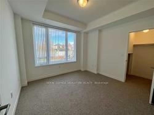 402-1525 Kingston Rd, Pickering, ON - Indoor Photo Showing Other Room