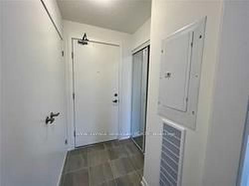 402-1525 Kingston Rd, Pickering, ON - Indoor Photo Showing Other Room