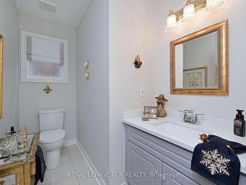 13 Briar Gate Way, New Tecumseth, ON - Indoor Photo Showing Bathroom