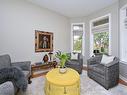 13 Briar Gate Way, New Tecumseth, ON  - Indoor Photo Showing Living Room 