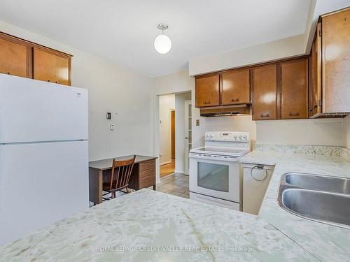 82 Terra Cotta Cres, Brampton, ON - Indoor Photo Showing Kitchen With Double Sink