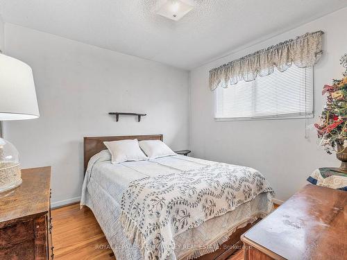 82 Terra Cotta Cres, Brampton, ON - Indoor Photo Showing Bedroom