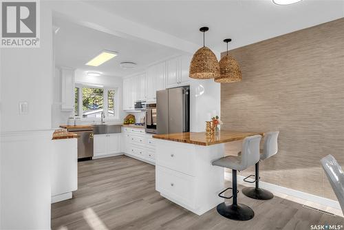 2617 Cumberland Avenue S, Saskatoon, SK - Indoor Photo Showing Kitchen