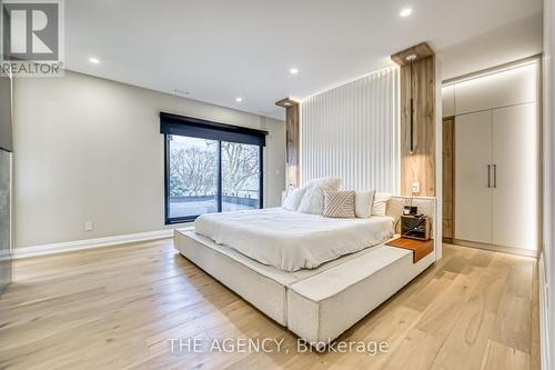 20 Royal Avenue, King, ON - Indoor Photo Showing Bedroom