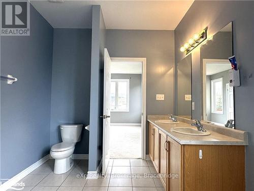 34 Starboard Circle, Wasaga Beach, ON - Indoor Photo Showing Bathroom