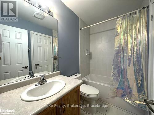 34 Starboard Circle, Wasaga Beach, ON - Indoor Photo Showing Bathroom