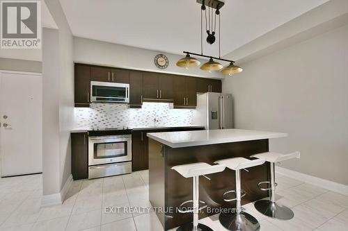 303 - 300 Essa Road, Barrie, ON - Indoor Photo Showing Kitchen With Upgraded Kitchen