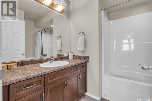 138 Allwood Crescent, Saskatoon, SK - Indoor Photo Showing Bathroom