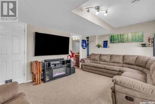 138 Allwood Crescent, Saskatoon, SK - Indoor Photo Showing Living Room