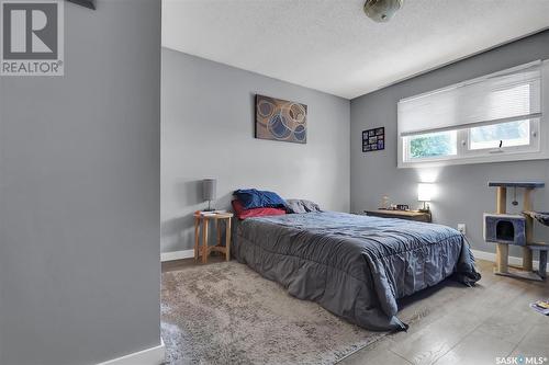 4801 8Th Avenue, Regina, SK - Indoor Photo Showing Bedroom