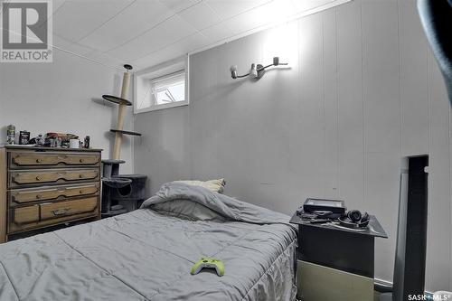 4801 8Th Avenue, Regina, SK - Indoor Photo Showing Bedroom