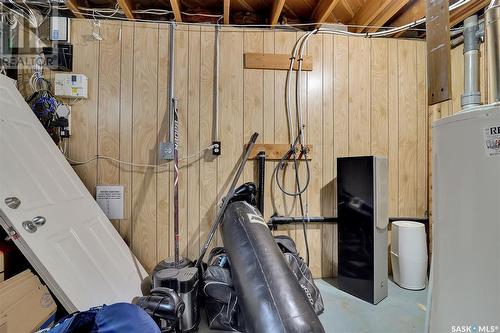 4801 8Th Avenue, Regina, SK - Indoor Photo Showing Basement