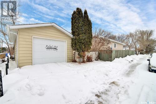 4801 8Th Avenue, Regina, SK - Outdoor