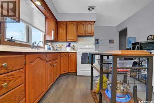 4801 8Th Avenue, Regina, SK - Indoor Photo Showing Kitchen