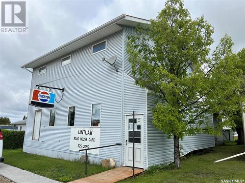 108 1St Avenue, Lintlaw, SK - Outdoor