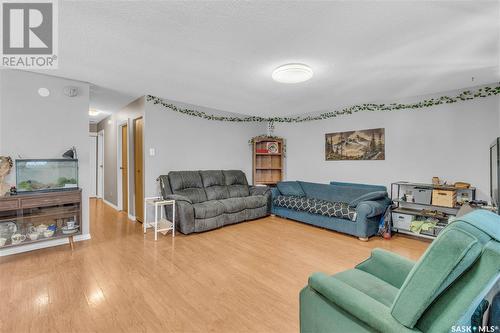 51 Boucher Crescent, Regina, SK - Indoor Photo Showing Living Room