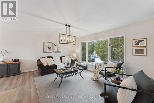 1434 Hwy 7A, Kawartha Lakes (Bethany), ON - Indoor Photo Showing Living Room