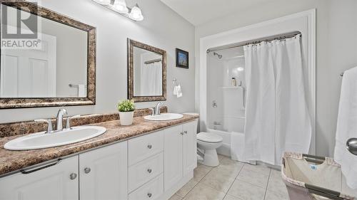 5 Trainor Place, St. John'S, NL - Indoor Photo Showing Bathroom