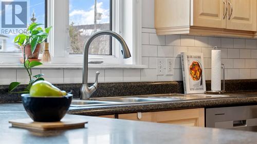 5 Trainor Place, St. John'S, NL - Indoor Photo Showing Kitchen