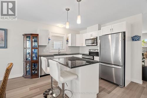 196 Lake Breeze Drive, Ashfield-Colborne-Wawanosh (Ashfield Twp), ON - Indoor Photo Showing Kitchen With Upgraded Kitchen