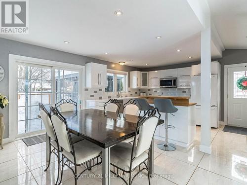 13 Turtle Path, Ramara, ON - Indoor Photo Showing Dining Room