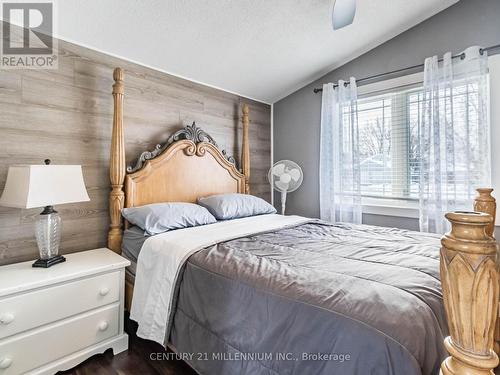 13 Turtle Path, Ramara, ON - Indoor Photo Showing Bedroom