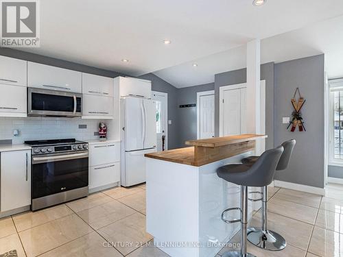 13 Turtle Path, Ramara, ON - Indoor Photo Showing Kitchen