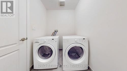 1672 Copeland Circle, Milton, ON - Indoor Photo Showing Laundry Room