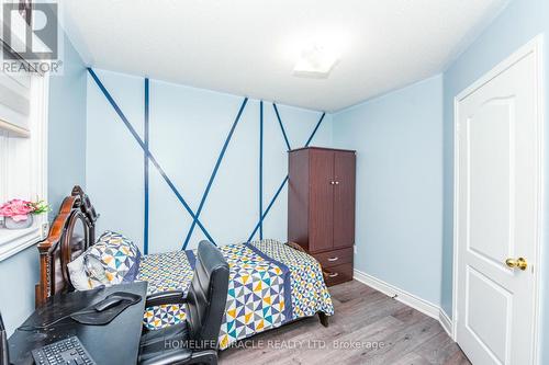 94 Saintsbury Crescent, Brampton, ON - Indoor