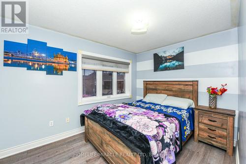 94 Saintsbury Crescent, Brampton, ON - Indoor Photo Showing Bedroom