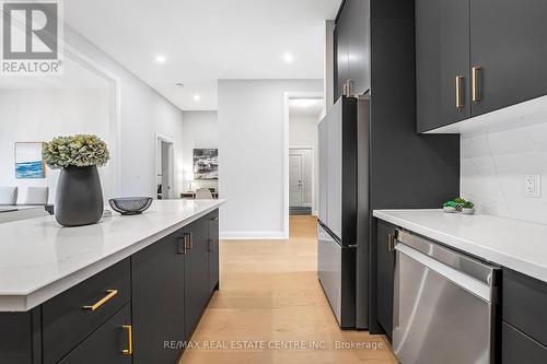 99 Hillcrest Road, Port Colborne, ON - Indoor Photo Showing Kitchen With Upgraded Kitchen