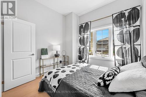 99 Hillcrest Road, Port Colborne, ON - Indoor Photo Showing Bedroom