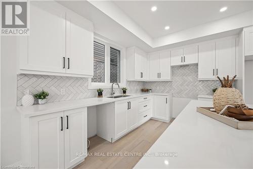 11 Ontario Street, Cambridge, ON - Indoor Photo Showing Kitchen With Double Sink