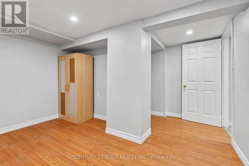 360 Oakland Avenue, London, ON - Indoor Photo Showing Other Room