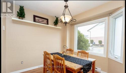 18 - 1115 Nellis Street E, Woodstock, ON - Indoor Photo Showing Dining Room