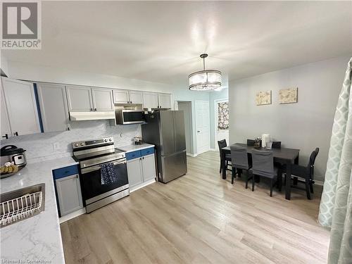 484 Third Street Unit# 4, London, ON - Indoor Photo Showing Kitchen