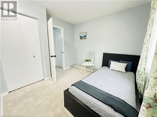 484 Third Street Unit# 4, London, ON - Indoor Photo Showing Bedroom