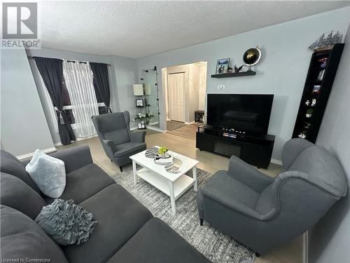 484 Third Street Unit# 4, London, ON - Indoor Photo Showing Living Room