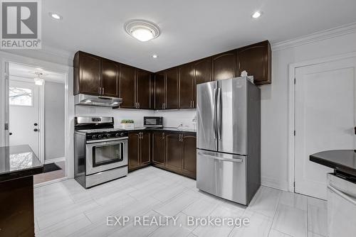 215 Tresane Street, Oshawa, ON - Indoor Photo Showing Kitchen