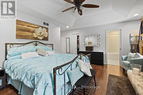 1163 Crumlin Side Road, London, ON - Indoor Photo Showing Bedroom