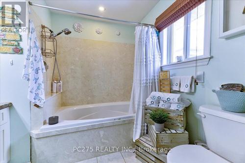 1163 Crumlin Side Road, London, ON - Indoor Photo Showing Bathroom