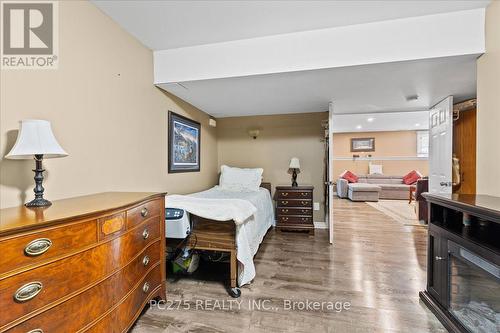 1163 Crumlin Side Road, London, ON - Indoor Photo Showing Bedroom