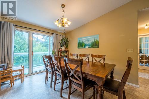 1460 Heffley Louis Cr Road, Kamloops, BC - Indoor Photo Showing Dining Room