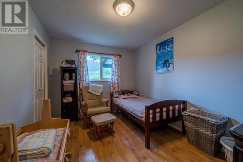 1460 Heffley Louis Cr Road, Kamloops, BC - Indoor Photo Showing Bedroom