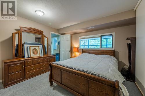 1460 Heffley Louis Cr Road, Kamloops, BC - Indoor Photo Showing Bedroom